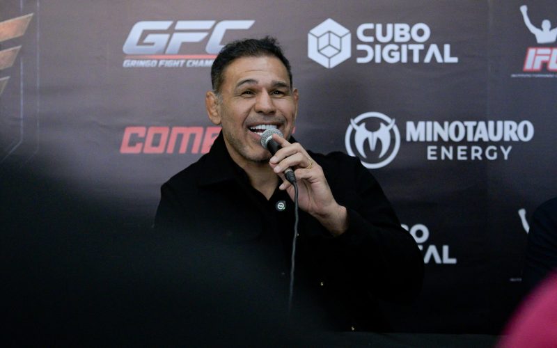 Rogério Minotouro é embaixador e um dos treinadores do Lutando pela Tropa (Foto: DC Couth)