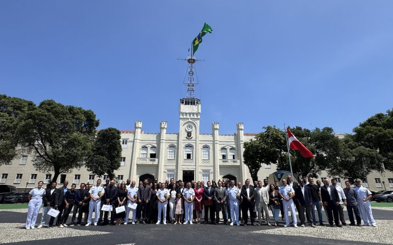 Lutando pela Tropa foi lançado oficialmente nesta semana em cerimônia na Fortaleza de São José (Foto: Divulgação)