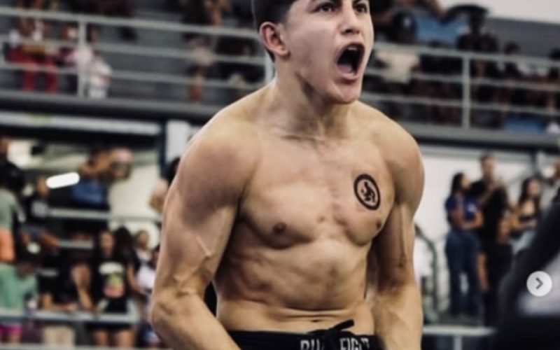 Christian Monteiro, de apenas 15 anos, entrará em ação para a disputa de uma superluta no Turris Invitational, em novembro (Foto: Reprodução)