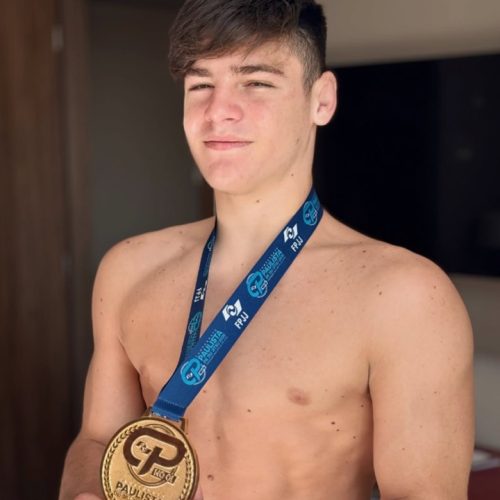 Aos 15 anos, Vitor Fratti vai entrar em ação no Turris Invitational, evento que vai acontecer em novembro (Foto: Reprodução)